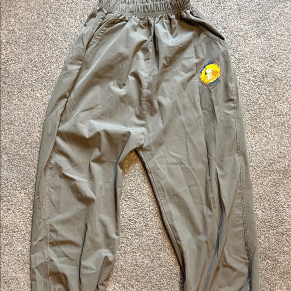 8-year-old Boy’s Clothes Bundle (10 pieces) - Picture 10 of 17